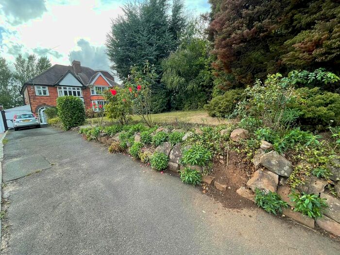 3 Bedroom Semi-Detached House To Rent In Barrows Lane, Birmingham, B26