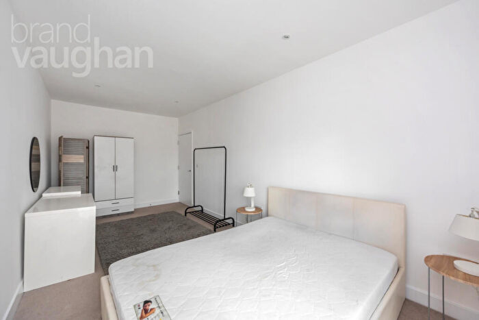 2 Bedroom Flat For Sale In Dorset Gardens, Brighton, East Sussex, BN2