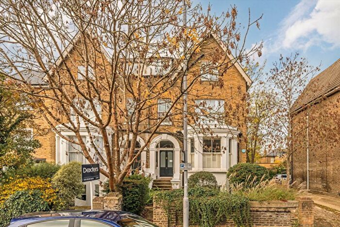 1 Bedroom Flat To Rent In Springfield Road, Kingston Upon Thames, KT1