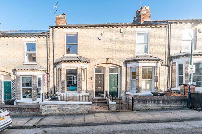 3 Bedroom Terraced House For Sale In Russell Street, York, YO23