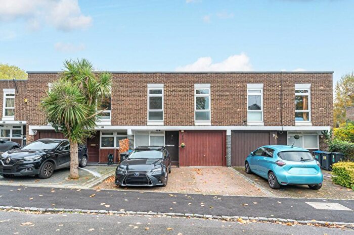 4 Bedroom Terraced House To Rent In Copping Close, East Croydon, Croydon, CR0