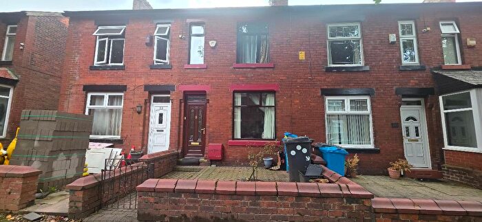 2 Bedroom Terraced House To Rent In Hollinhall Street, Oldham, OL4