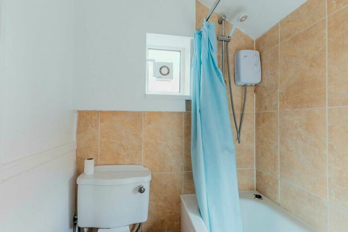 4 Bedroom Terraced House To Rent In South Parade, - Bed, LN1