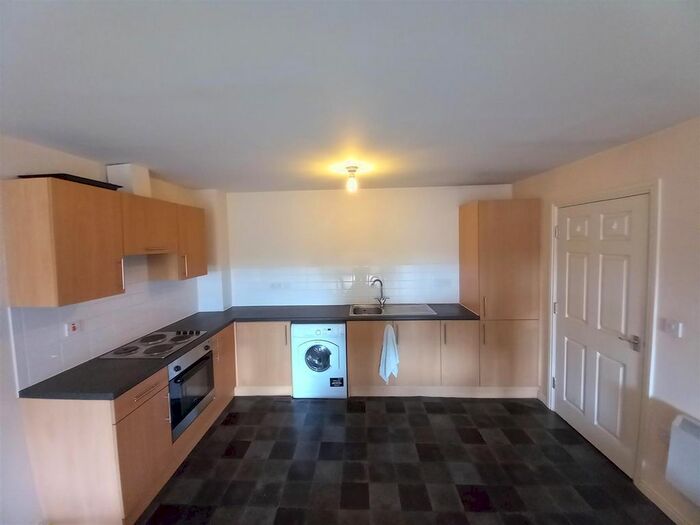 2 Bedroom Flat To Rent In Alexandra Court, College Road, Crosby, L23