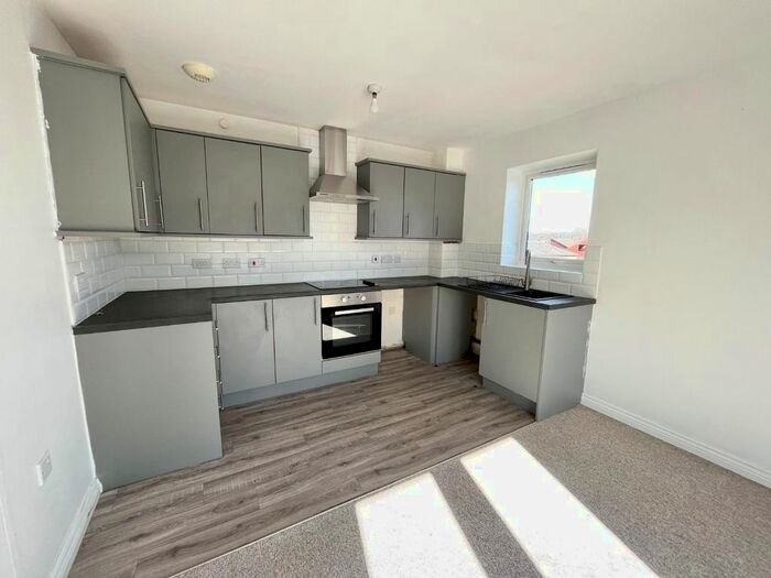 2 Bedroom Flat To Rent In Canalside, Water Street, Radcliffe, M26