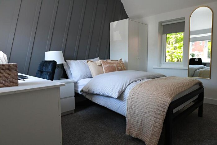 1 Bedroom Terraced House To Rent In Wykeham Place, Winchester, SO22