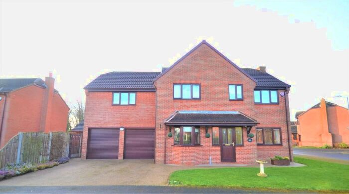 3 Bedroom Detached House To Rent In Waterdale Close, Doncaster, South Yorkshire, DN5