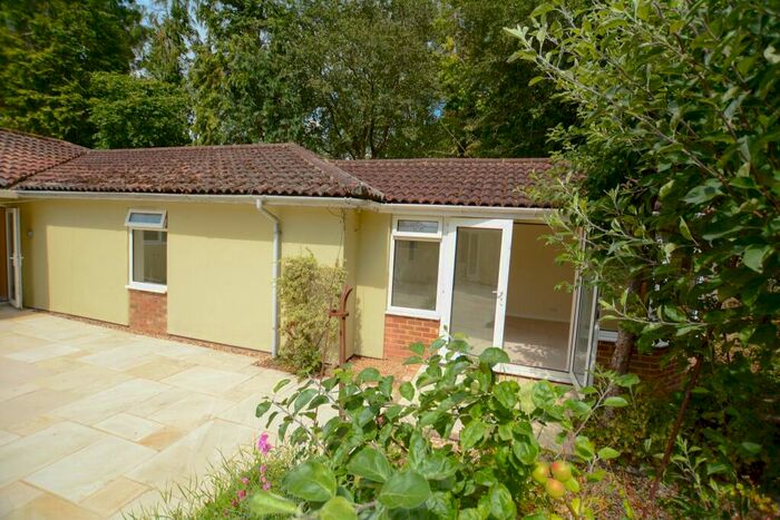 1 Bedroom Flat To Rent In Foxgloves, Loxwood Road, Plaistow, Billingshurst, RH14