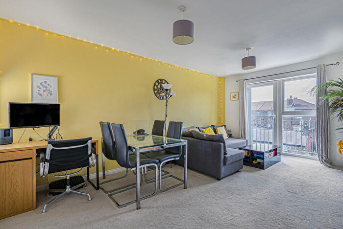 2 Bedroom Flat For Sale In Sidcup High Street, Sidcup, DA14