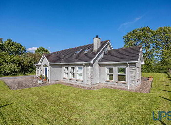 5 Bedroom Detached House For Sale In C Hillhead Road, Ballinderry Upper, BT28