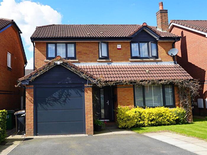 4 Bedroom Detached House For Sale In Rotherhead Close, Horwich, Bolton, BL6