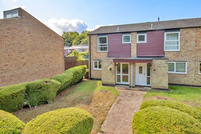 3 Bedroom End Of Terrace House For Sale In Millfield, New Ash Green, Longfield, Kent, DA3