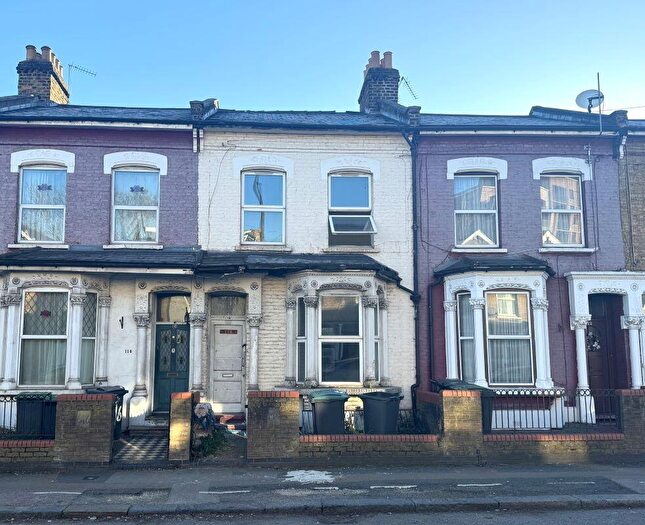 3 Bedroom Terraced House For Sale In Hornsey Park Road, Hornsey, N8