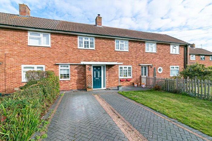 3 Bedroom Terraced House For Sale In Gaunts Way, Letchworth Garden City, SG6