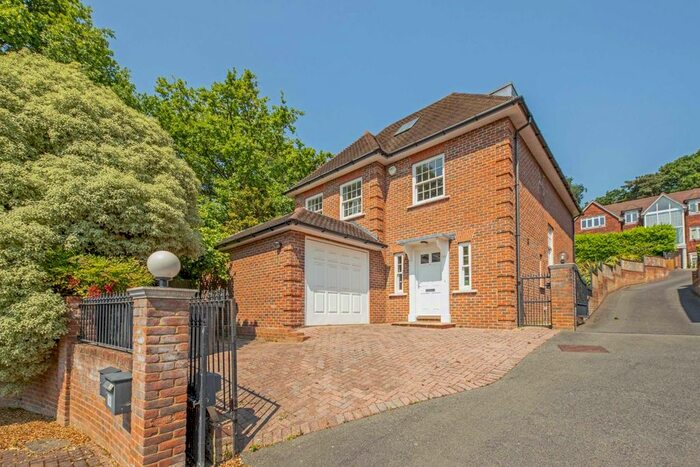 5 Bedroom Property To Rent In Southwood Avenue, Coombe, Kingston Upon Thames, KT2