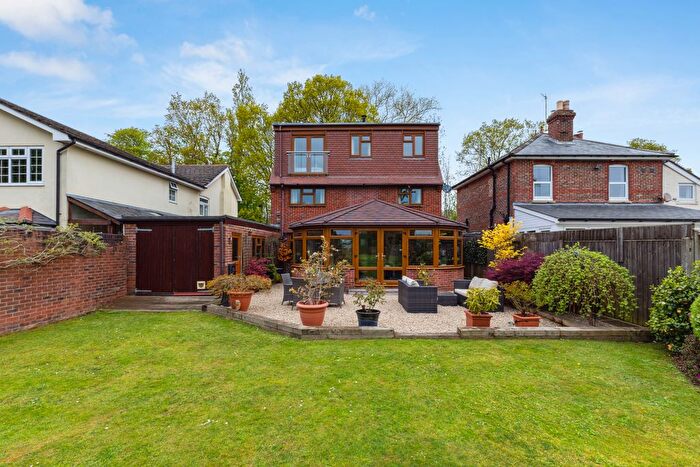 3 Bedroom Detached House For Sale In Scant Road West, Hambrook, Chichester, PO18