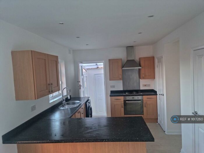 3 Bedroom Semi-Detached House To Rent In Staindrop Crescent, Darlington, DL3