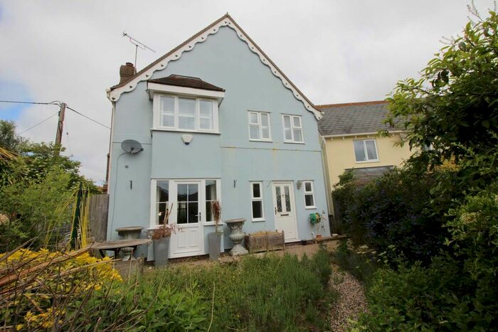 4 Bedroom Detached House To Rent In Myneer Park, Coggeshall, CO6