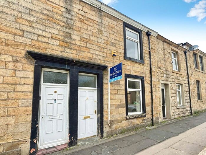 3 Bedroom Terraced House To Rent In Oxford Road, Burnley, Lancashire, BB11
