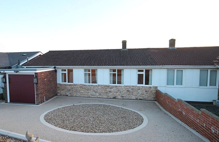 2 Bedroom Semi Detached Bungalow For Sale In Aquila Drive, Heddon-On-The-Wall, Newcastle Upon Tyne, Tyne And Wear, NE15
