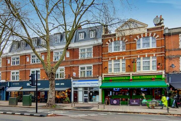 1 Bedroom Flat To Rent In Chiswick High Road, Chiswick, London, W4