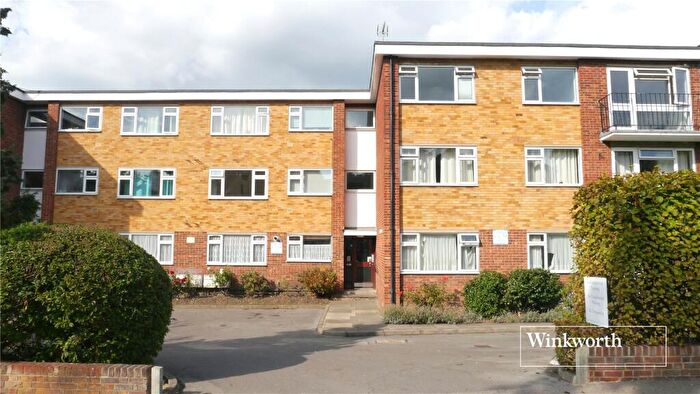 2 Bedroom Apartment To Rent In Somerset Road, New Barnet, EN5