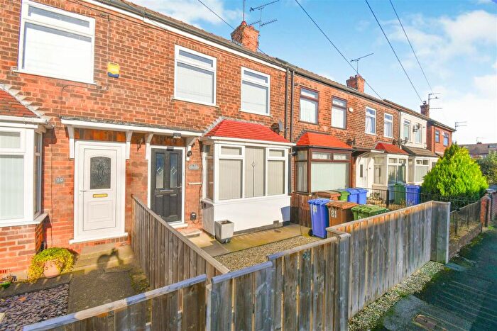 2 Bedroom Terraced House For Sale In Northfield Avenue, Hessle, HU13