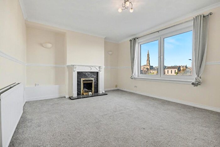 3 Bedroom Flat To Rent In Inverkip Street, Inverclyde, Greenock, PA15