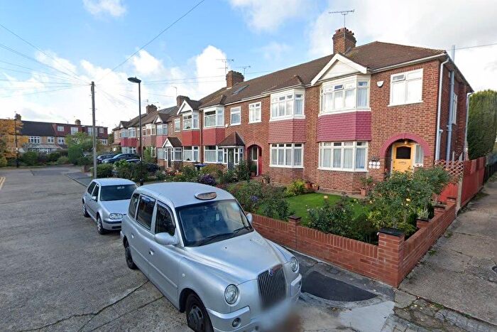 3 Bedroom Property To Rent In Weardale Gardens, Enfield, EN2