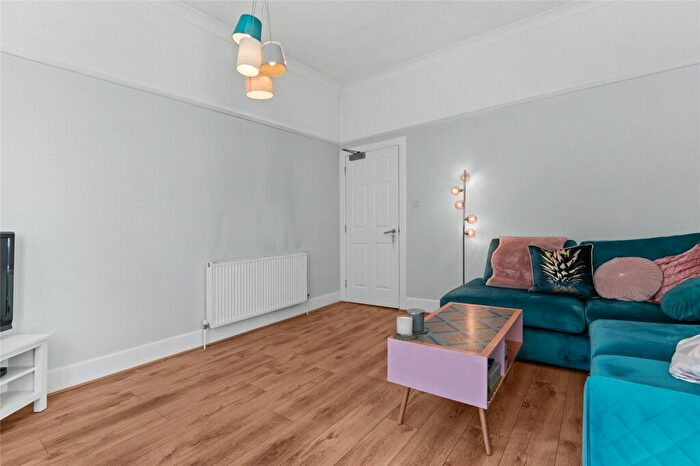 2 Bedroom Flat For Sale In /, Dumbarton Road, Partick, Glasgow, G11