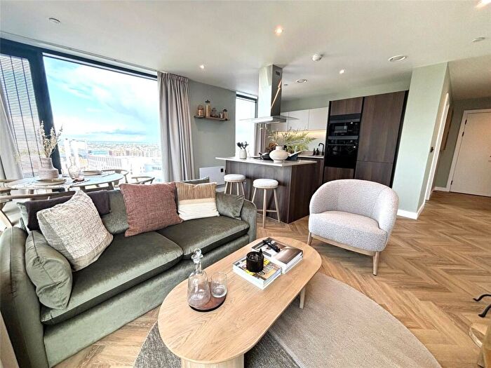 2 Bedroom Apartment To Rent In One Eastside, Jennens Road, Birmingham, West Midlands, B4