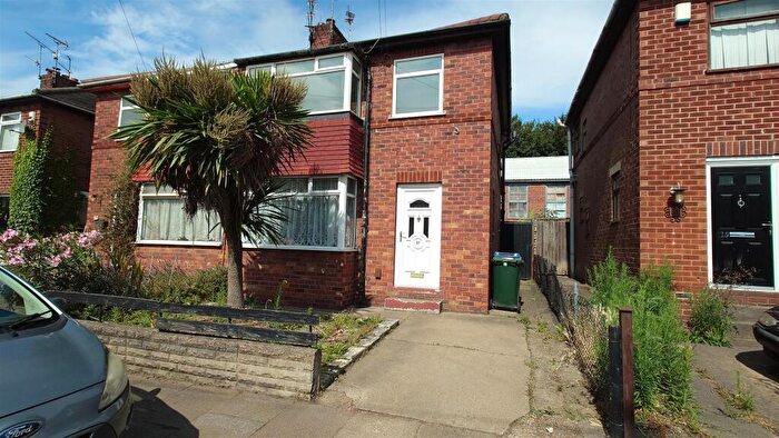 3 Bedroom Semi-Detached House For Sale In Bude Road, Doncaster, DN4