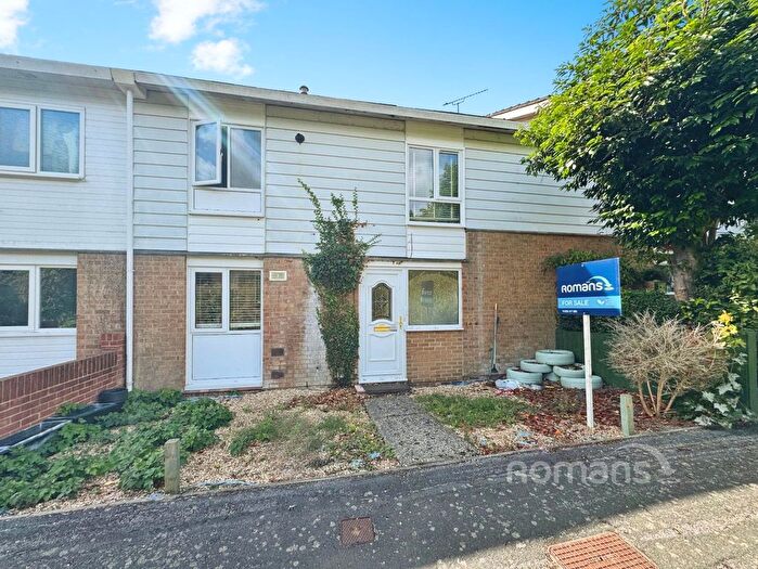3 Bedroom End Terrace House For Sale In Abbey Road, Basingstoke, Hampshire, RG24