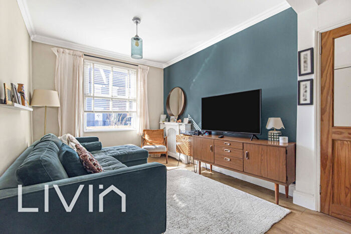2 Bedroom Terraced House For Sale In Anthony Road, Woodside, SE25