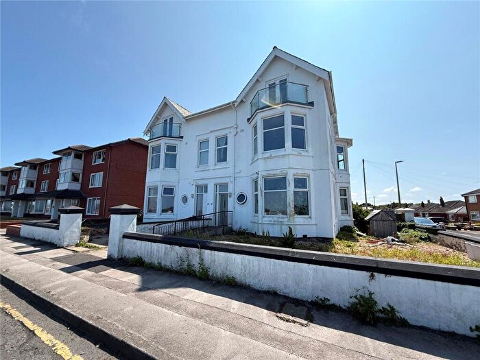 2 Bedroom Flat For Sale In The Esplanade, Knott End-on-Sea, Poulton-le-Fylde, Lancashire, FY6