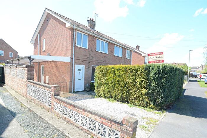 3 Bedroom Semi Detached House For Sale In Sandway Drive, Camblesforth, YO8