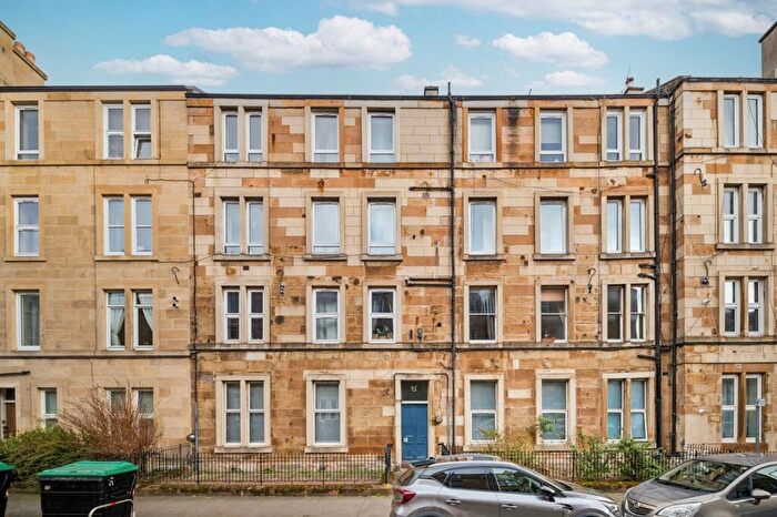 2 Bedroom Apartment For Sale In Caledonian Place, Edinburgh, EH11