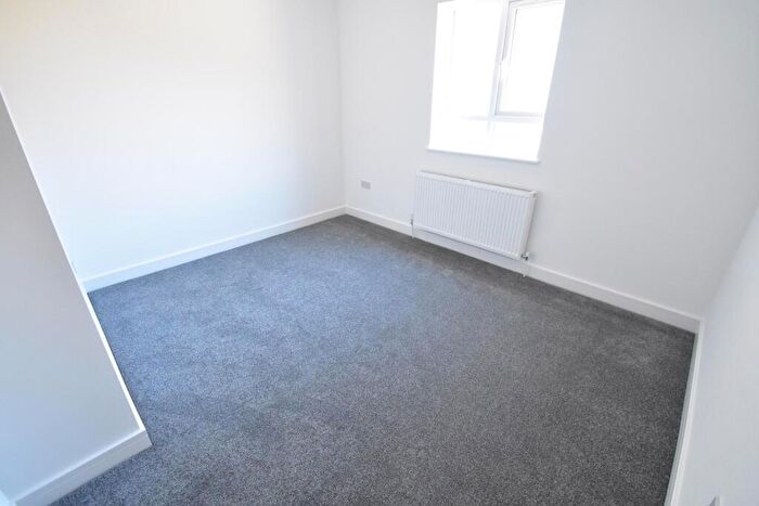 2 Bedroom Semi-Detached House For Sale In Blockers Court, Kingham Way, Luton, Bedfordshire, LU2