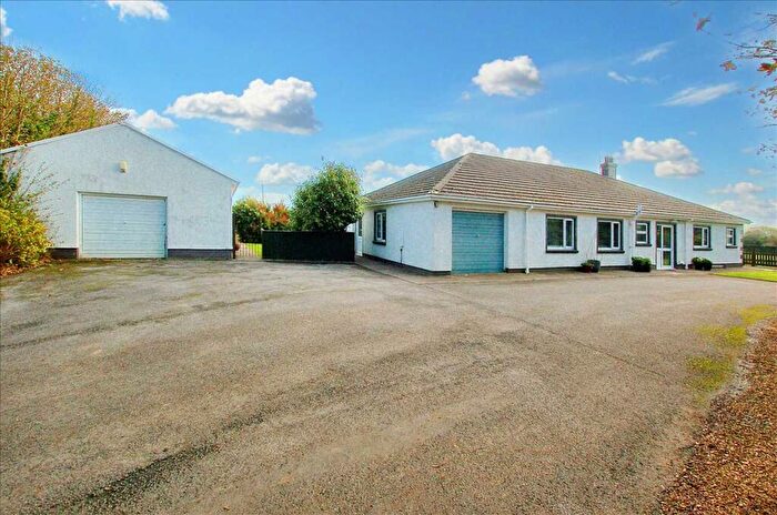 4 Bedroom Detached Bungalow For Sale In Pleasant Valley, Fiddlers Lane, St. Florence, SA70
