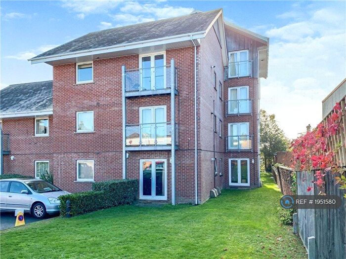 2 Bedroom Flat To Rent In Winchester Road, Southampton, SO16
