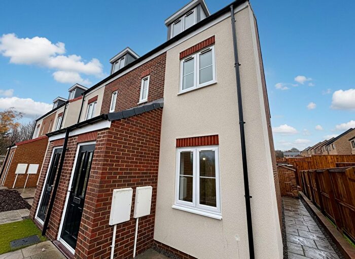 3 Bedroom Semi-Detached House To Rent In Elm Rise, Birtley, DH3