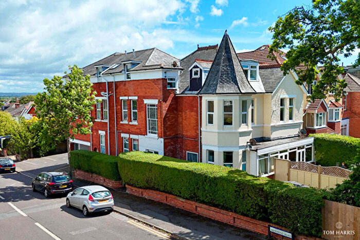 2 Bedroom Apartment For Sale In Driftwood, Arnewood Road, Southbourne, BH6
