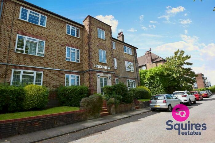 2 Bedroom Flat To Rent In Great North Road, London, N2
