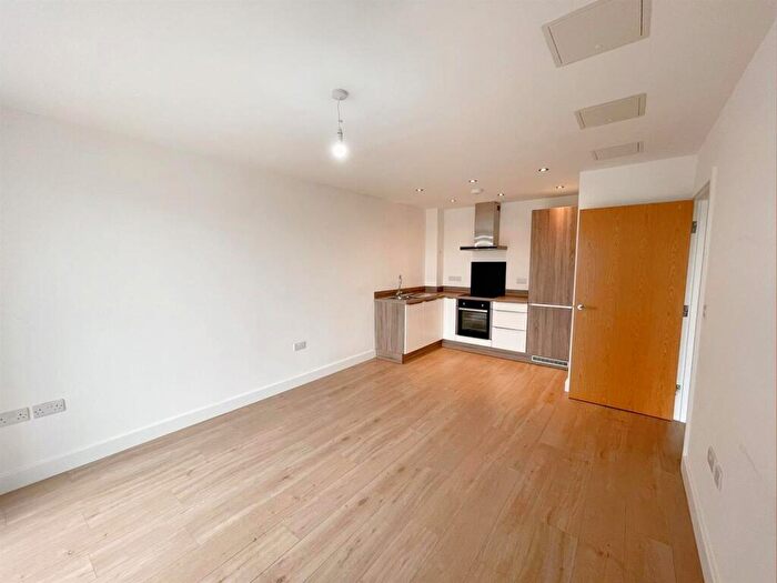 1 Bedroom Apartment To Rent In White Rose Apartments, Doncaster, DN4