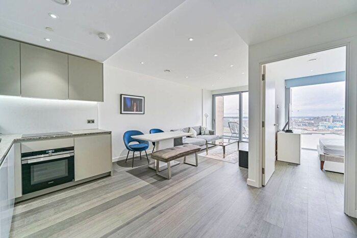 1 Bedroom Flat For Sale In Cutter Lane, North Greenwich, London, SE10