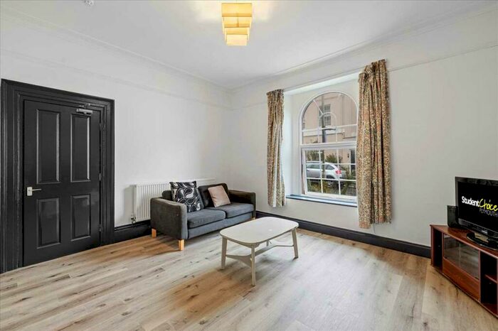 6 Bedroom Terraced House To Rent In Prospect Street, Plymouth, PL4