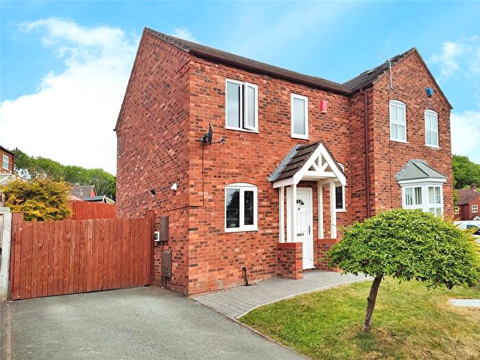 2 Bedroom Semi Detached House For Sale In Wagtail Drive, Telford, Shropshire, TF4