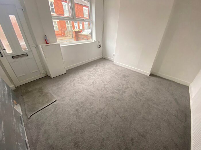 3 Bedroom End Of Terrace House To Rent In Cotmanhay Road, Ilkeston, DE7