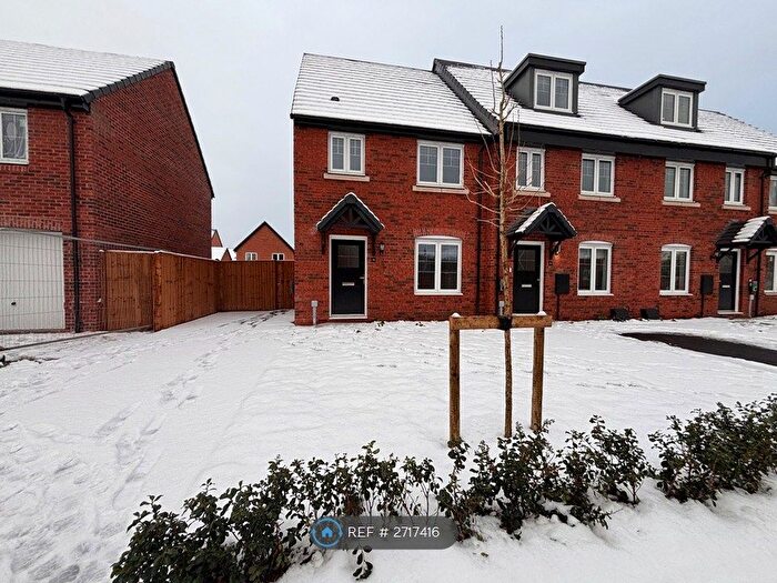 3 Bedroom Semi-Detached House To Rent In Starling Way, Crewe, CW2