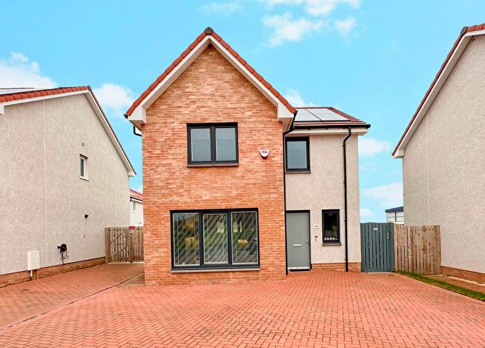 4 Bedroom Detached House For Sale In Daks Place, Larkhall, ML9